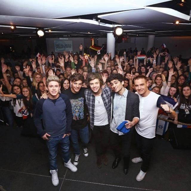 1DIndoMks's profile picture. We are Directioners x taken by @Real_Liam_Payne @Louis_Tomlinson @Harry_Styles @zaynmalik @NiallOfficial (: