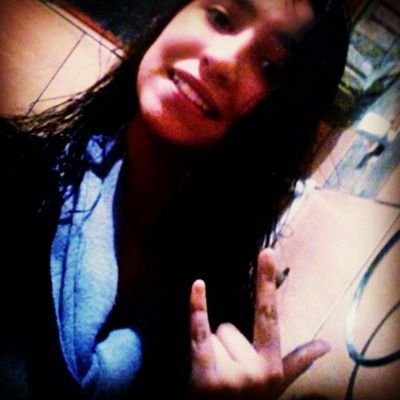 Vai na fé, vai a pé, vai do jeito que der. Vai até onde puder, vai atrás do que tu quer. ✌