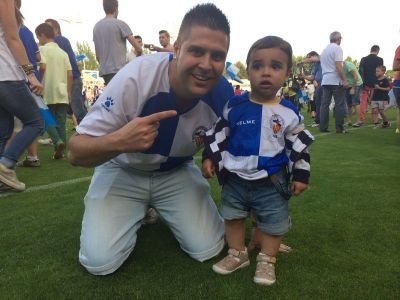Rico, guapo y buen futbolista