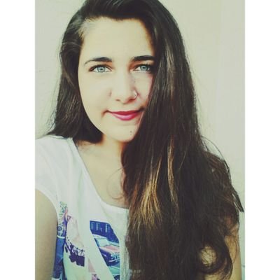 İlla bir renk olacaksam en fazla gri olurdum İnstagram: cansuozeeel 
Adana