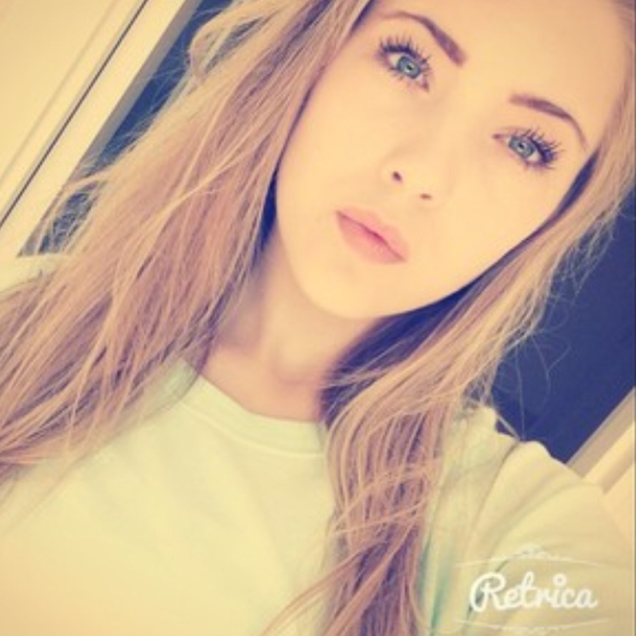 KatieM9874's profile picture. You only live once, but if you do it right, once is enough.