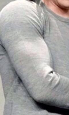 the glory of chris evans' right bicep