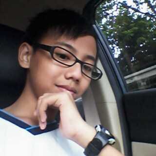 hediwhite's profile picture. 