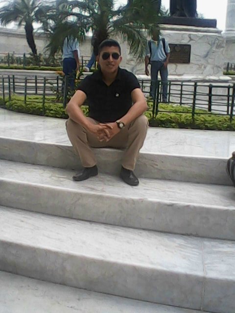 Profesión periodismo. Soy una persona muy amable y amistosa .                 Pin:29BEC698