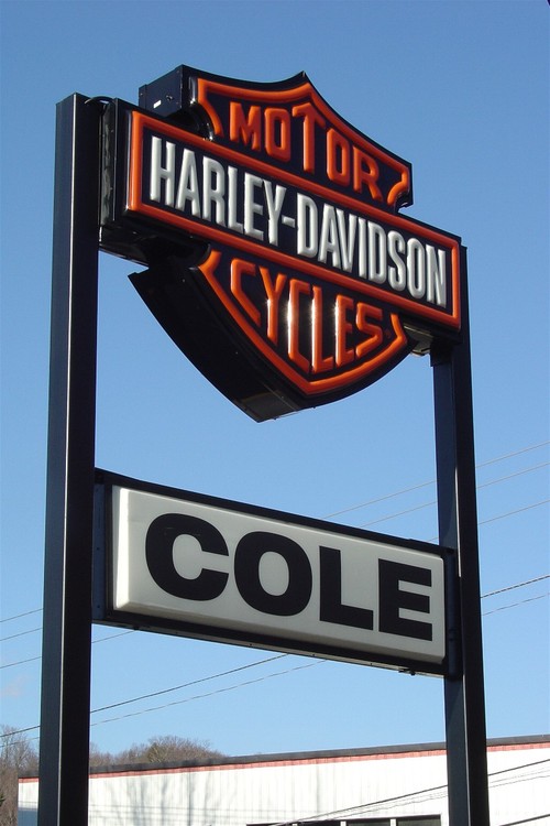 Harley-Davidson dealership in Bluefield, WV - parts, apparel, service, Riding Academy