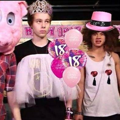 like the video and i'll dm you to the vamps, just ask - @kissmehardlukey