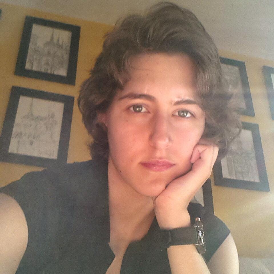 albaperal's profile picture. Ingeniera. Esté donde esté de barrio obrero siempre seré.