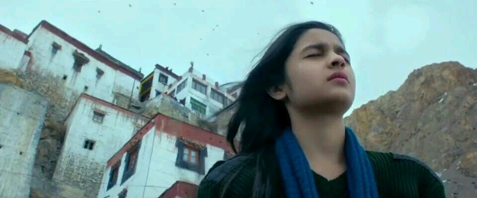 ஜோதி  பிரியதர்ஷினி  That's me..Tamil by soul not by language...