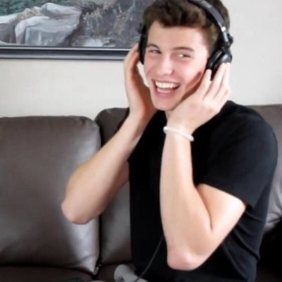 free follow yay follow me on @dmwhitesides or ill unfollow