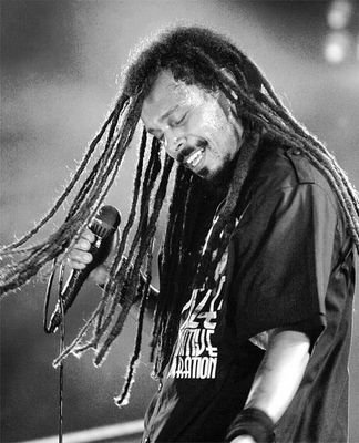 Frases da banda O Rappa entre outras frases famosas.