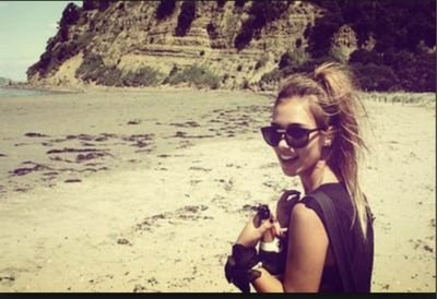 xmaggiexdancing's profile picture. okay? okay.