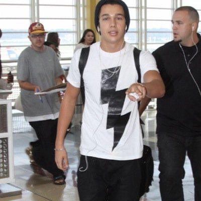 Austin Mahone security