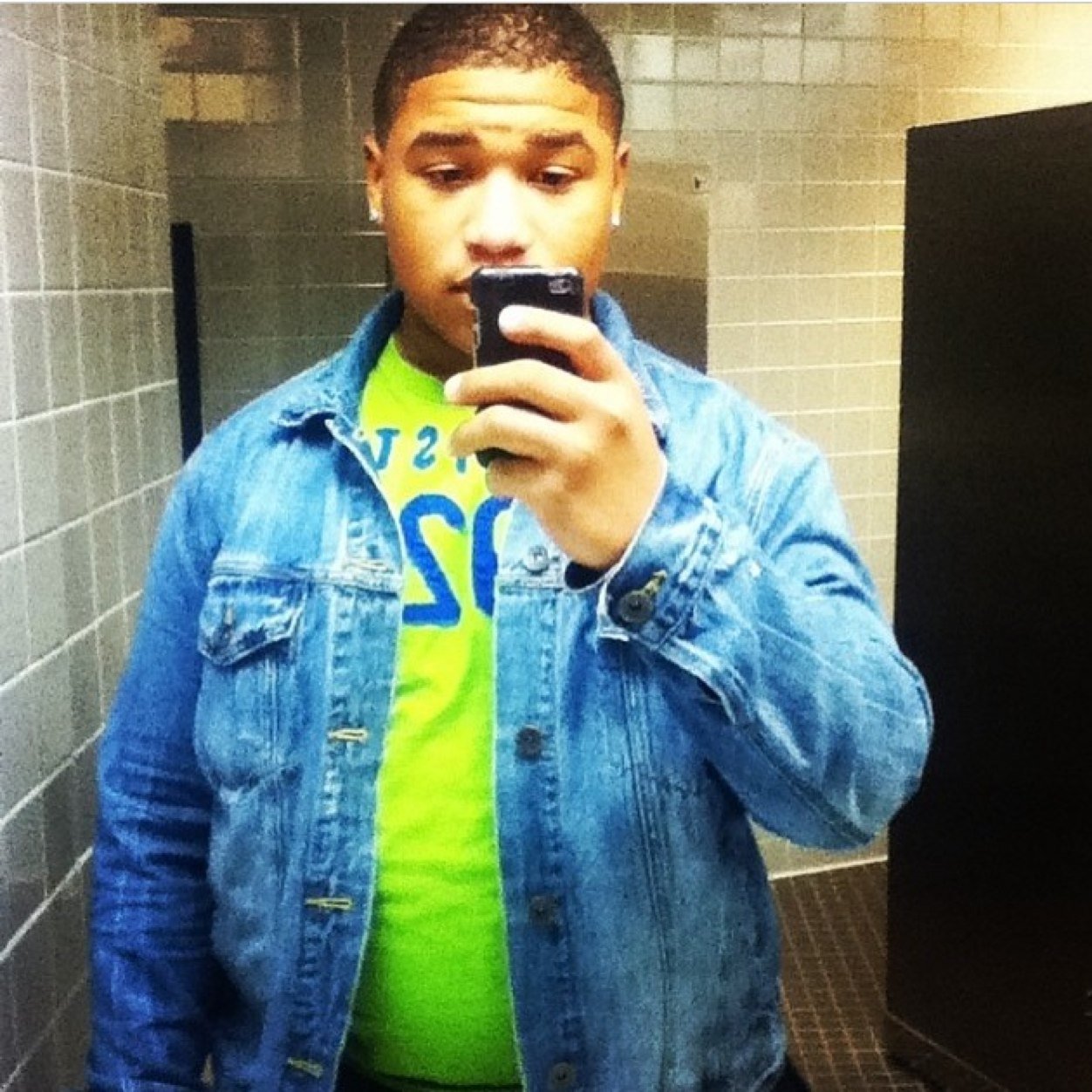 kevaugh15's profile picture. Football ,My niggas