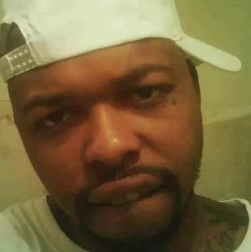 bigike107's profile picture. im mr. i k e the big one! dat official factor and im tiger striped up aint playn no game jus tryn to eat