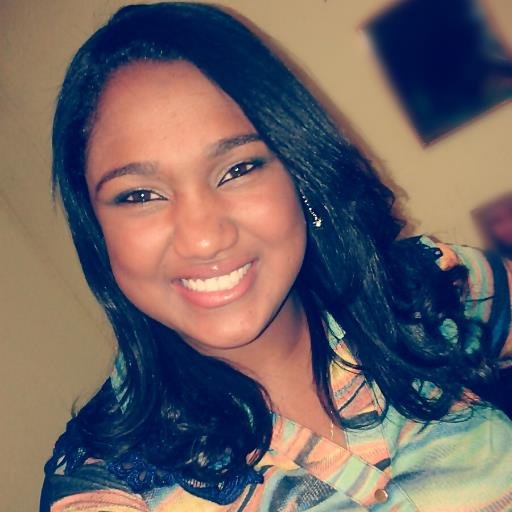 Tudo tem sua hora, seu devido lugar e seu tempo.E por isso que levo a vida de um jeito simples e deixo que a vida me mostre o que ela reservou para mim mesmo...