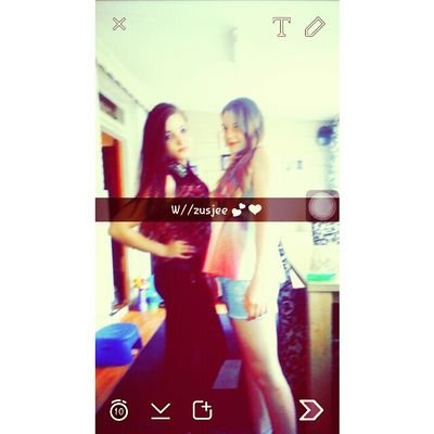 caitlin~zwolle~ZUSJE HOU VAN JE GEK DING VAN ME  KUSSSS XX CHAYENNA~