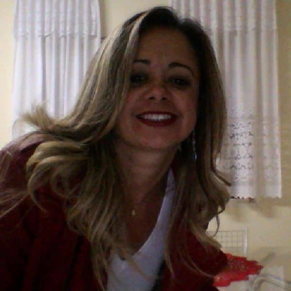 Facebook: Manoela Silva Duarte