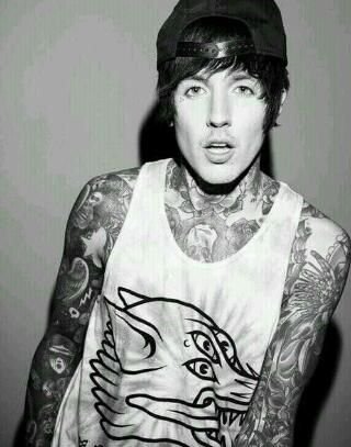 BRING ME TE HORIZON ♥   OLIVER SYKES  ♥   ITU  1.7
