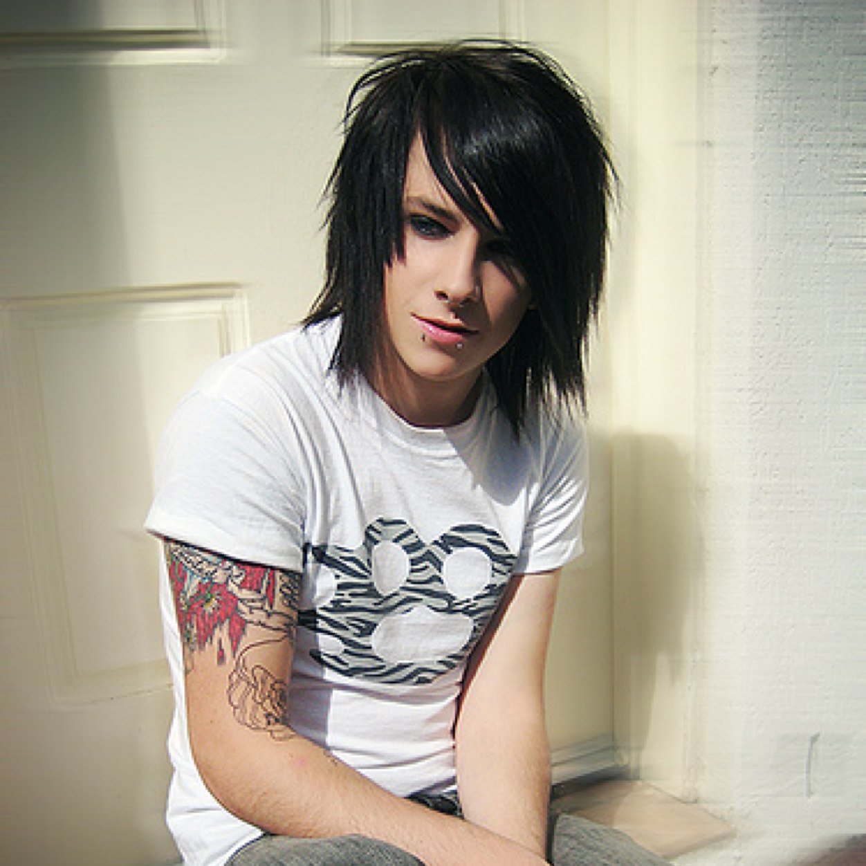 FontanaAiden's profile picture. Bisexual - RP - emo - follow = follow back