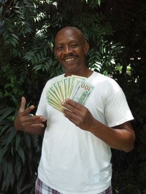 I love helping people learn how to earn money and lose weight from home.