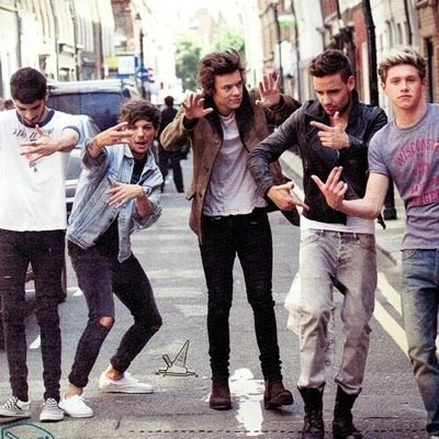 #No1SouthAfricanDirectioner
#No1Nailler✌️
Just a small town girl that adores One Direction❤️