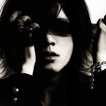 ルキ or 松本たかのり vocal and little Man of  ガゼット
