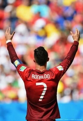 Cuenta dedicada a nuestro ídolo @Cristiano, el mejor jugador del mundo. Noticias y fotos recientes de CR7 y el Real Madrid.