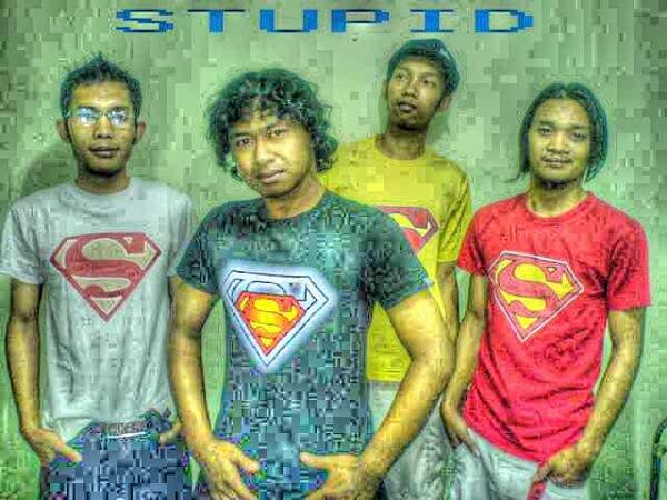Hi. STUPIDTOASTERS! We are a STUPID Bnd, one of the original INDIE BANDS from Singosari - NORTH MALANG, EAST JAVA INDONESIA  #シンゴサリ #スチューピッドバンド
