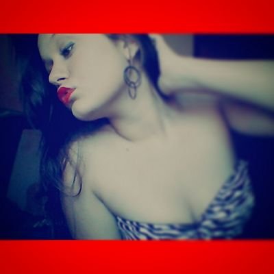 Sophomore @ BHS.
 Isaiah Sherman is my baby.
Kik; Inmyzone_0916