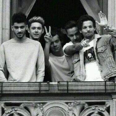 FREE FOLLOW ILY FOLLOW @inkystylinson