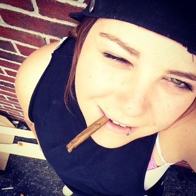 Im just Me I smoke weed Erday & Love my Girlfriend @samanthafag420