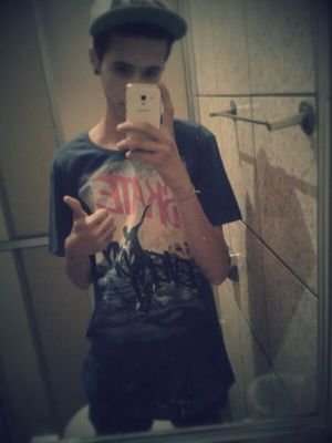 Filipe_s_k_t's profile picture. 15 anos , Skatista , WhatsApp pede aew