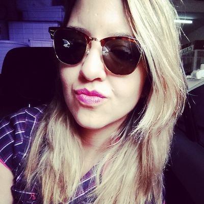 Não tiro ninguém da minha vida, apenas reorganizo as posições e inverto as prioridades!