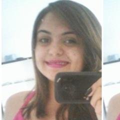 A vida que eu 
realmente quero viver 
só existe nos meus
      sonhos 
          ~