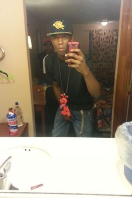 Youngin eating , get  .. single