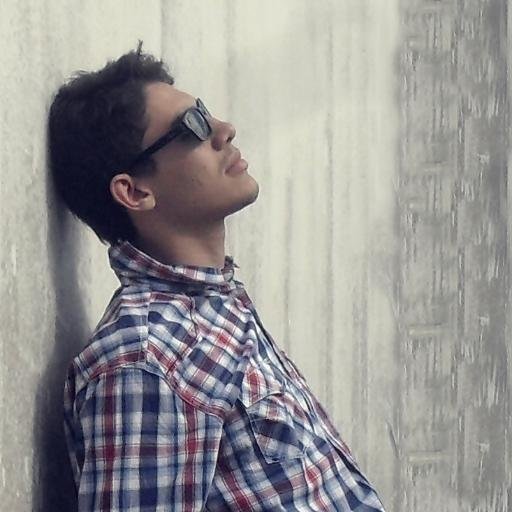 Quero ser feliz também, navegar nas águas do teu mar ... ♪♫