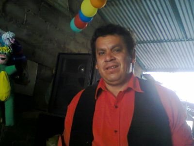 viviendo solo es bueno pero yo ya no aguanto quiero a alguien que quiera compartir una relacion
