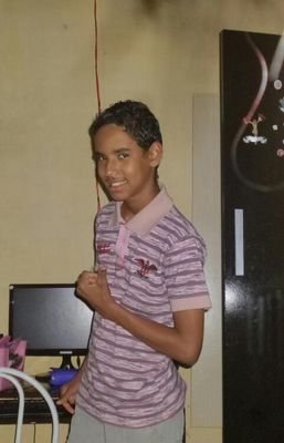 Amar quem te ama,obedeser quem te obedesi,i ser feliz com quem te fes asim...