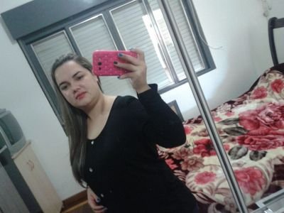 “Continue se levantando até a vida cansar de te derrubar.”