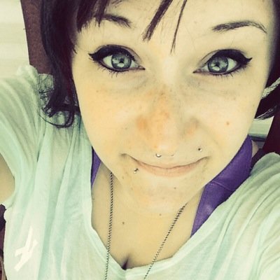 smokeupbrenderr's profile picture. mama of 2, happily married, & cosmetologist.