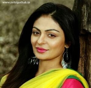 We providev all latest news and updates of most beautiful actress Neeru Bajwa! We hope she will follow us soon!♥