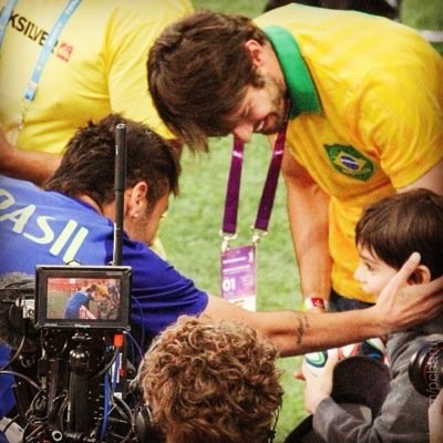 Olá! Tenho o fã clube para o Kaká e a Carol desde 2010, porém por motivos pessoais desativei em 2012 e retornei agora em 2014! Um beijo =) ~ @luizassantos_