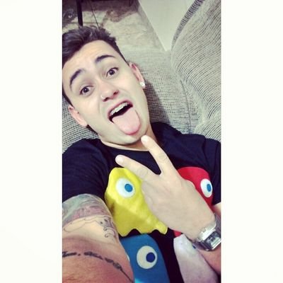 Eu não devo nada a ninguém