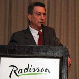 Walter Banchero
Fecha de nacimiento: 29/08/1949
Estado civil: Casado en segundas nupcias, dos hijos. Una nieta y un bisnieto.
Asesor de imagen y contenidos.
