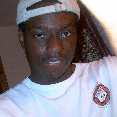 a cool dude out da lou dat hoops