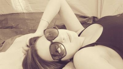 i love to be loved.