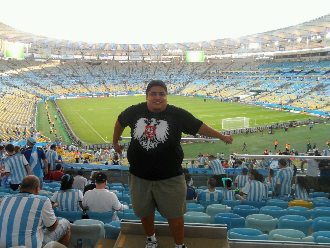 cesarlazarte's profile picture. 