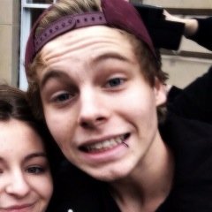 I love you babes! If youd like you can follow me on @FALL0UTMIKE