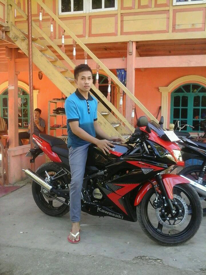 fahrialjaya's profile picture. 