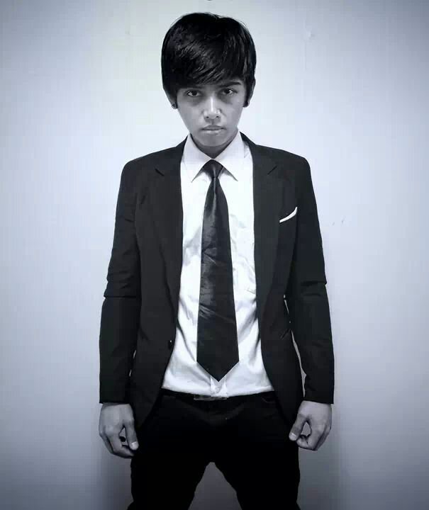 Hilman_Iwojima's profile picture. Guitar Players,Operator Music Recording, Editor,Mixing,Arranger,Art Designer =)